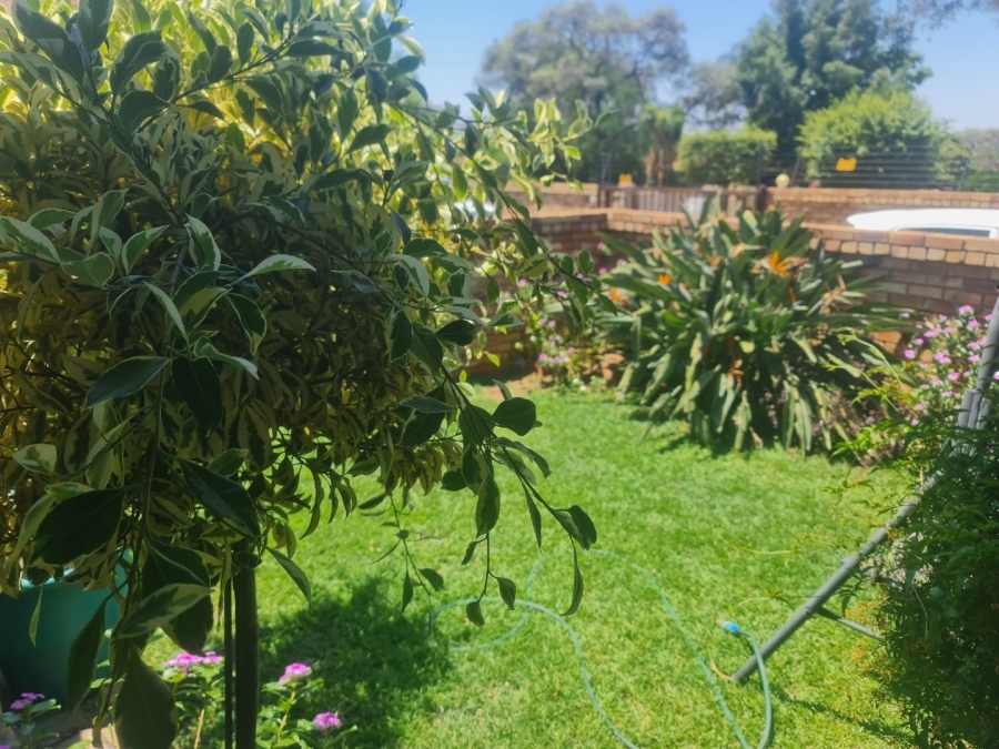 3 Bedroom Property for Sale in Geelhoutpark North West